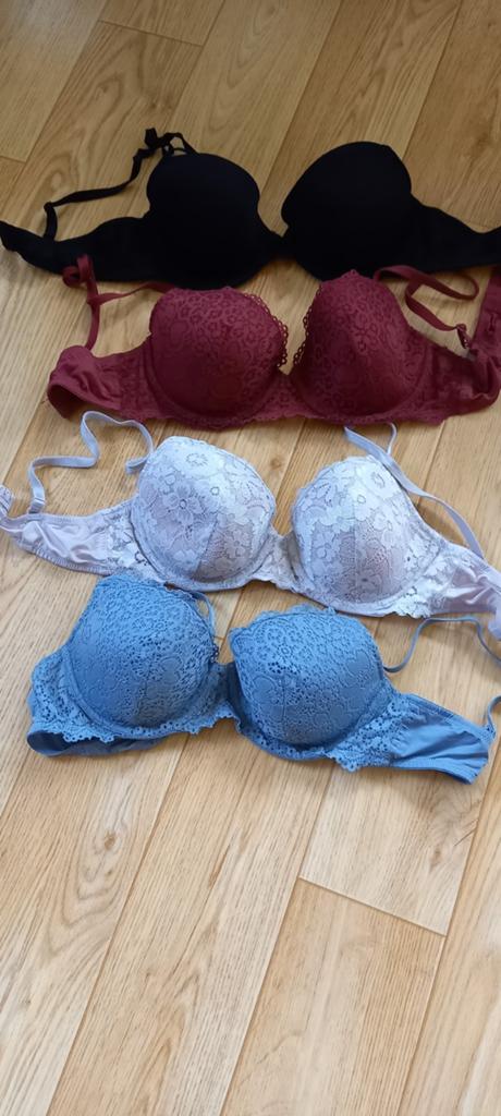 4 beha's zonder label 75 B, Hema, Ophalen of Verzenden, Zwart, BH
