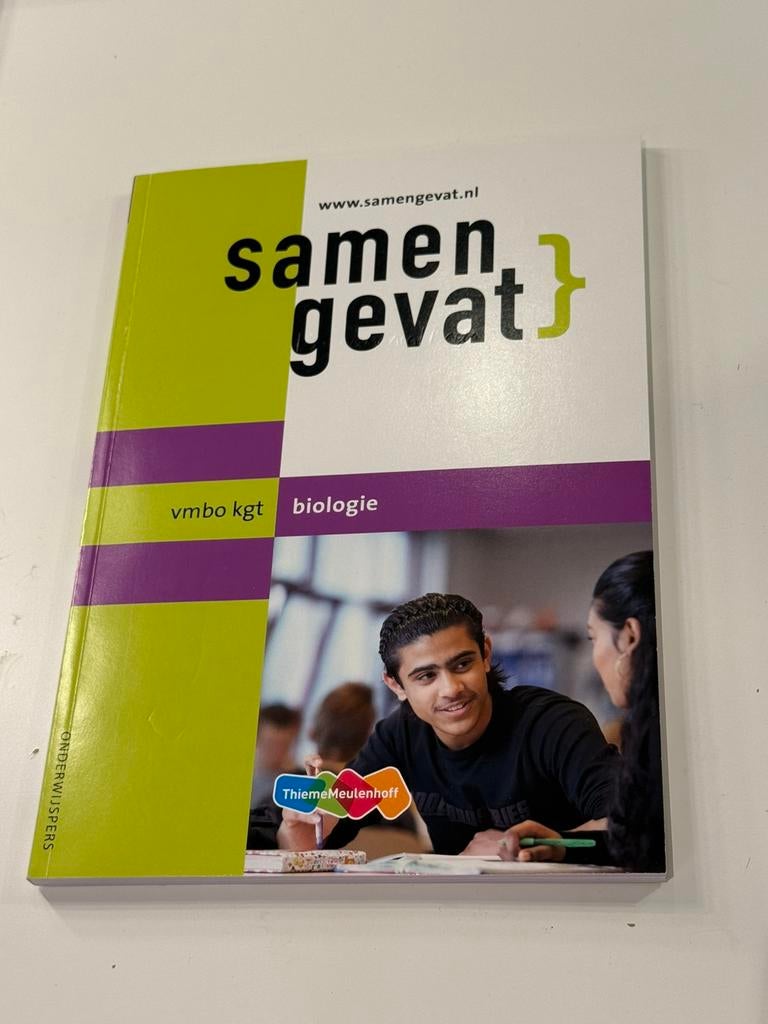 Examenbundel Biologie vmbo, Ophalen of Verzenden, Zo goed als nieuw, VMBO, Biologie