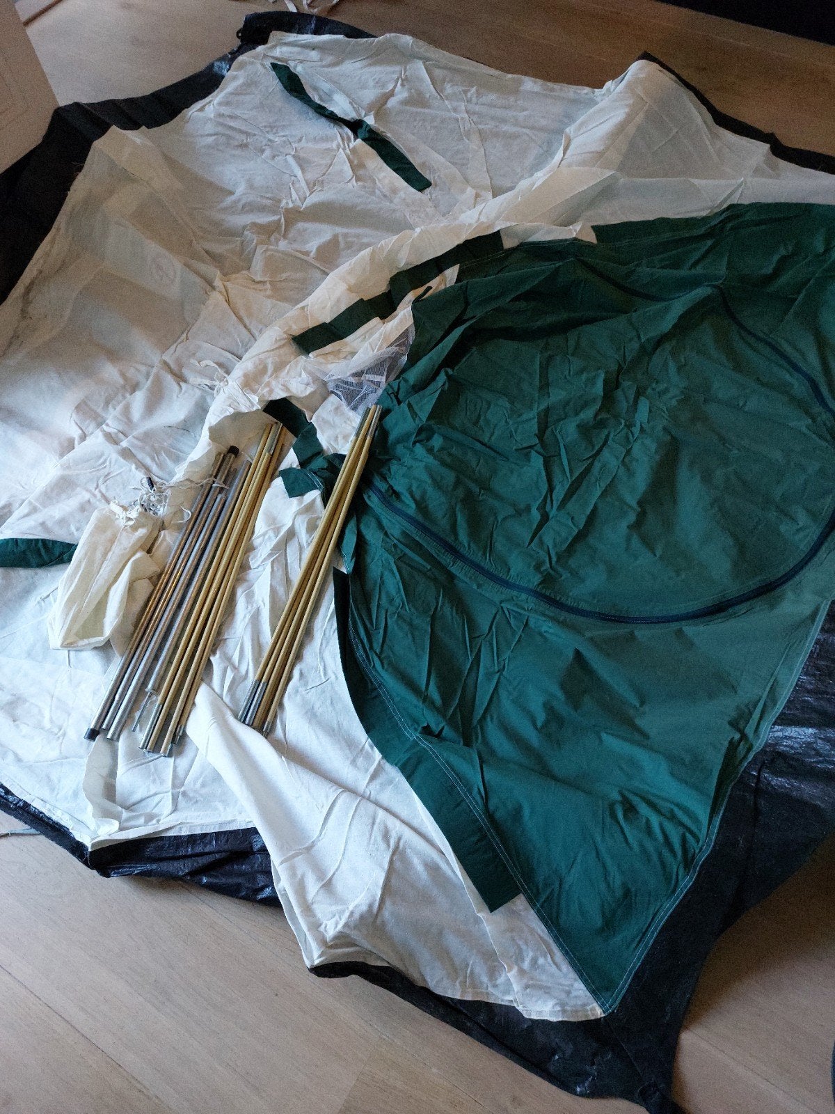 Compacte 2-persoons Iglo tent - afm 210x210x130, Ophalen, Gebruikt, Tot en met 2