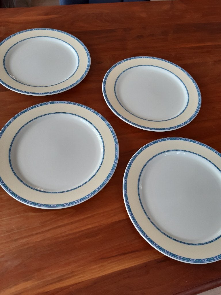 4x Villeroy & Boch borden met geel en blauw patroon, Gebruikt, Klassiek, Villeroy & Boch, Ophalen of Verzenden