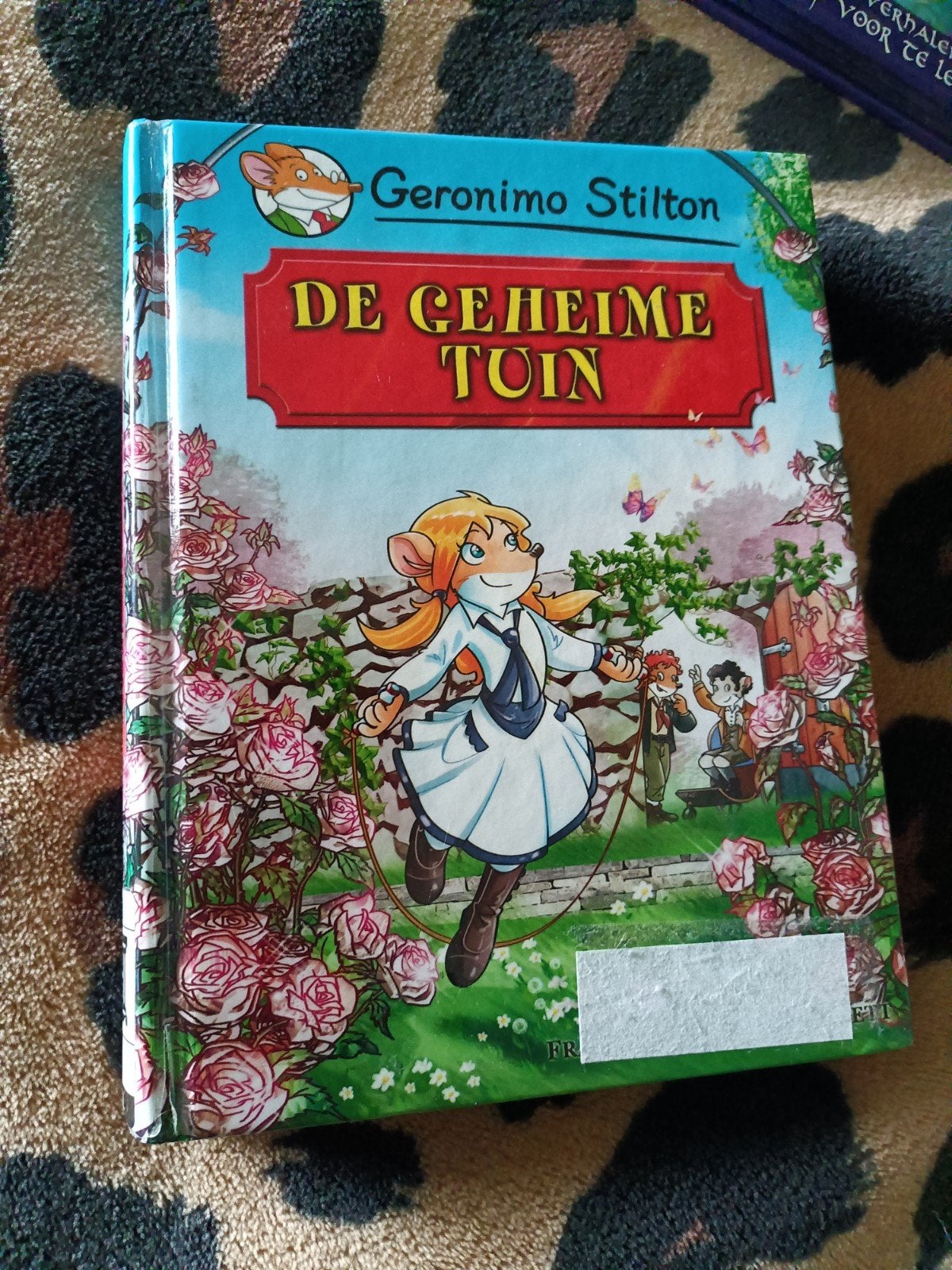 Geronimo Stilton - De Geheime Tuin (Hardcover, Ophalen of Verzenden, Zo goed als nieuw, Geronimo Stilton, Fictie algemeen