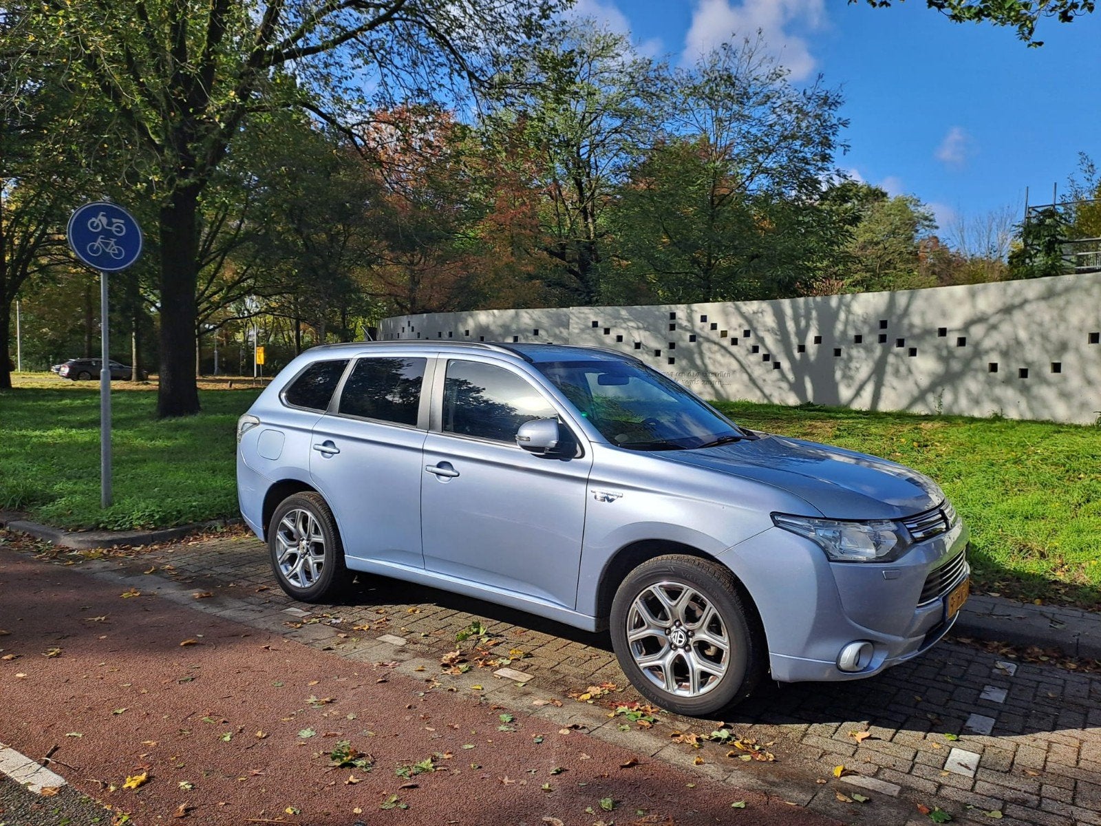 Mitsubishi Outlander 2.0 Dohc Mivec Phev 203pk 4WD CVT 5P, Auto's, 1998 cc, Outlander, Zwart, 4 cilinders