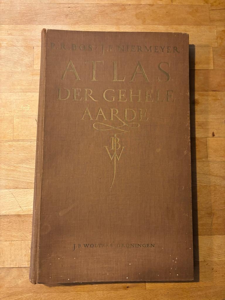 Bos-Niermeyer Schoolatlas der Gehele Aarde 1964, Boeken, Atlassen en Landkaarten, Gelezen, Bosatlas, Ophalen of Verzenden, 1800 tot 2000
