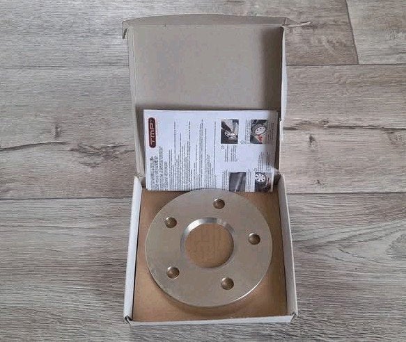 Nieuw in doos 5mm Spacers, Ophalen of Verzenden, Nieuw