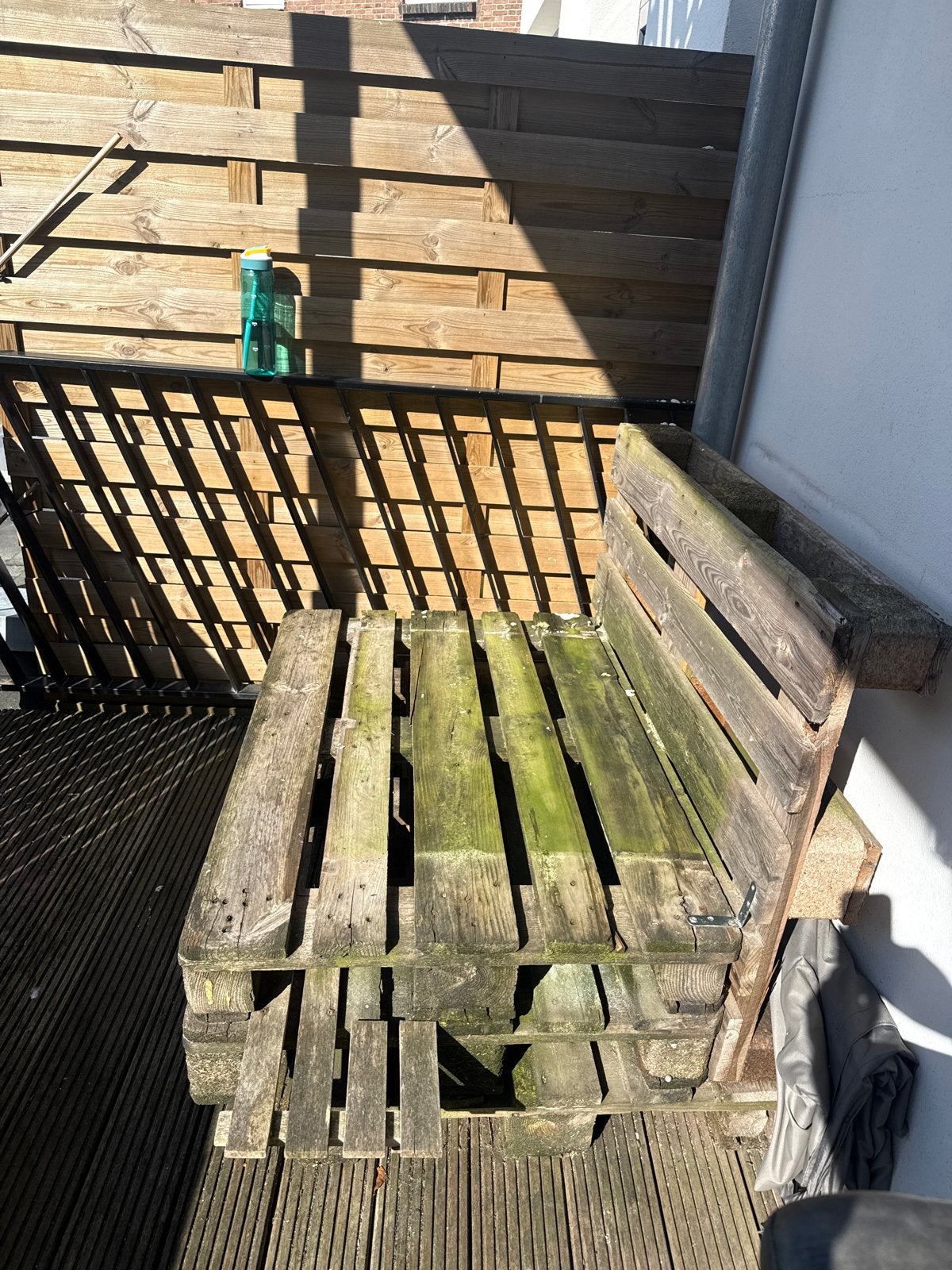 Zelfgemaakte loungebank van pallets - Gratis afhalen, Ophalen, Gebruikt, Hout