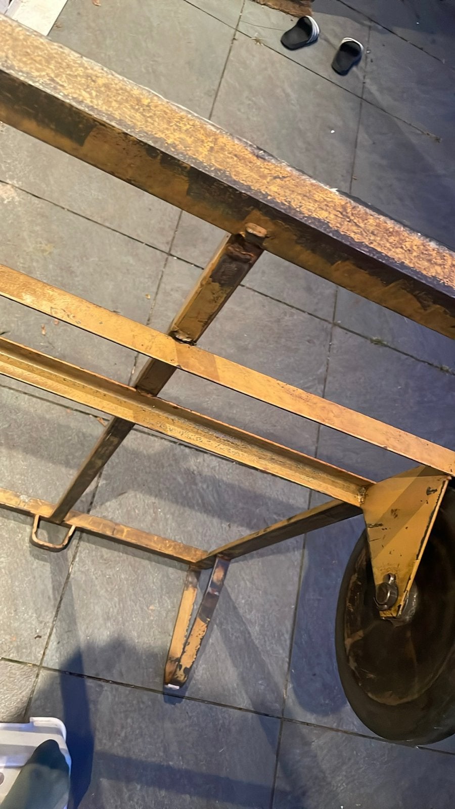 Antieke Industriële Salontafel op Wielen - Polen, Ophalen