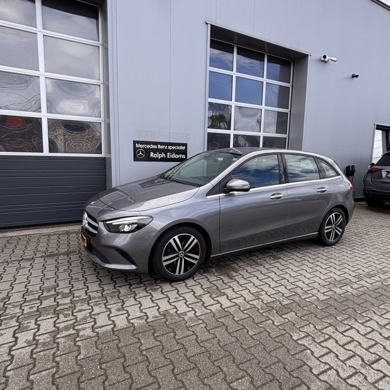 Mercedes-Benz B-Klasse 180 Bus. Solution (bj 2020), 136 pk, Gebruikt, Euro 6, 700 kg