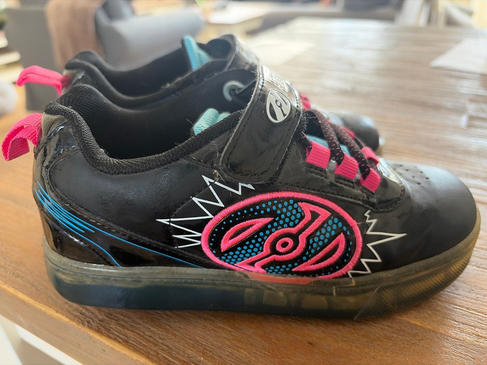 Heelys rolschoenen zwart/roze/blauw voor kinderen, Ophalen of Verzenden, Gebruikt, Kinderen