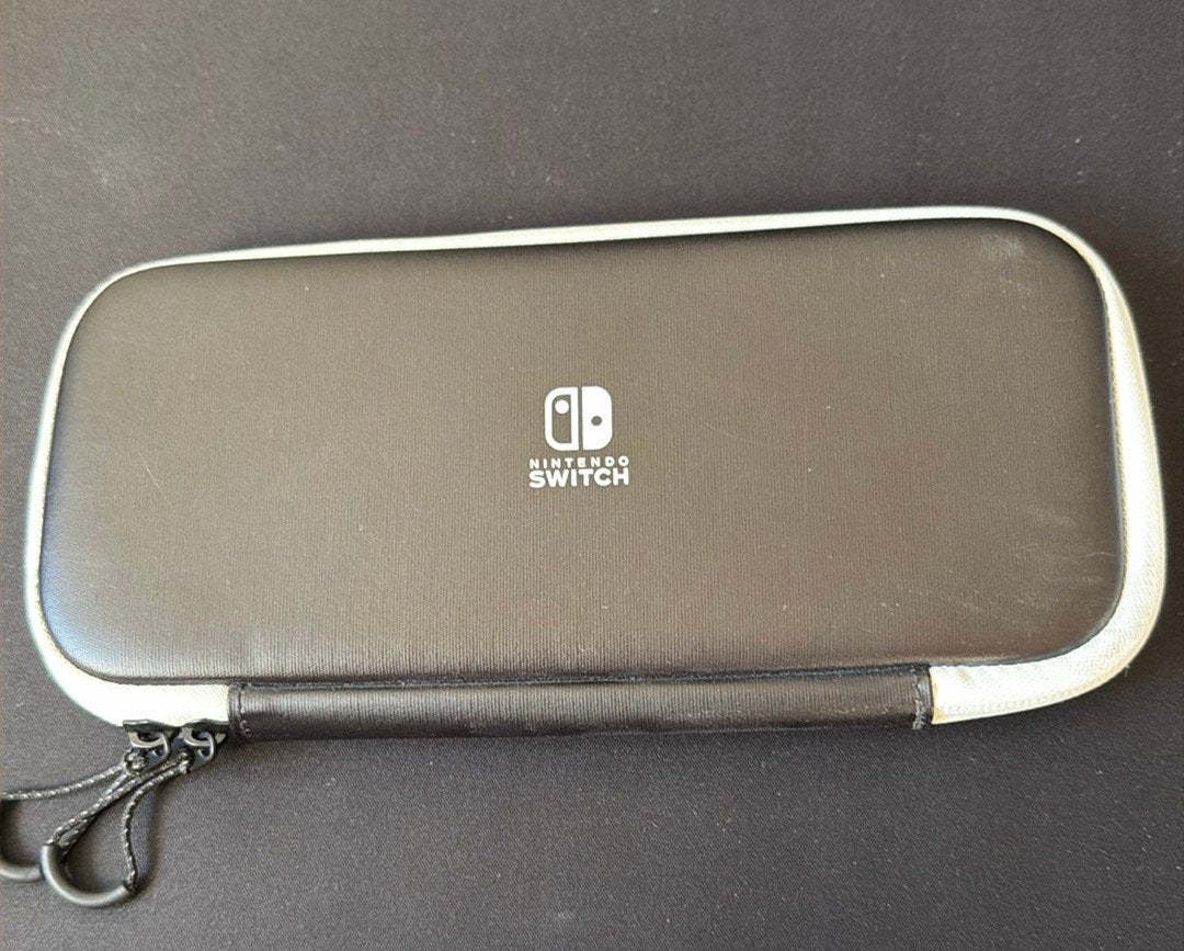 Foto 9 van Nintendo switch OLED wit - zeer compleet en net - 4 games