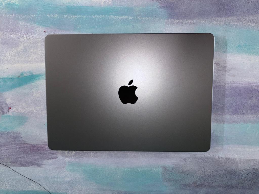 Macbook air 2024 (m3) 13 inch, 256 GB, Qwerty, 8 GB, 13 inch