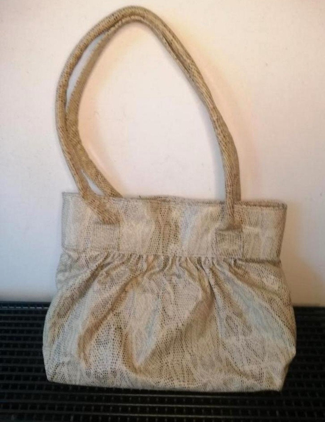 Vintage leren schoudertas ecru-zwart reptielenprint 30x40 cm, Ophalen of Verzenden, Zo goed als nieuw, Beige, Shopper