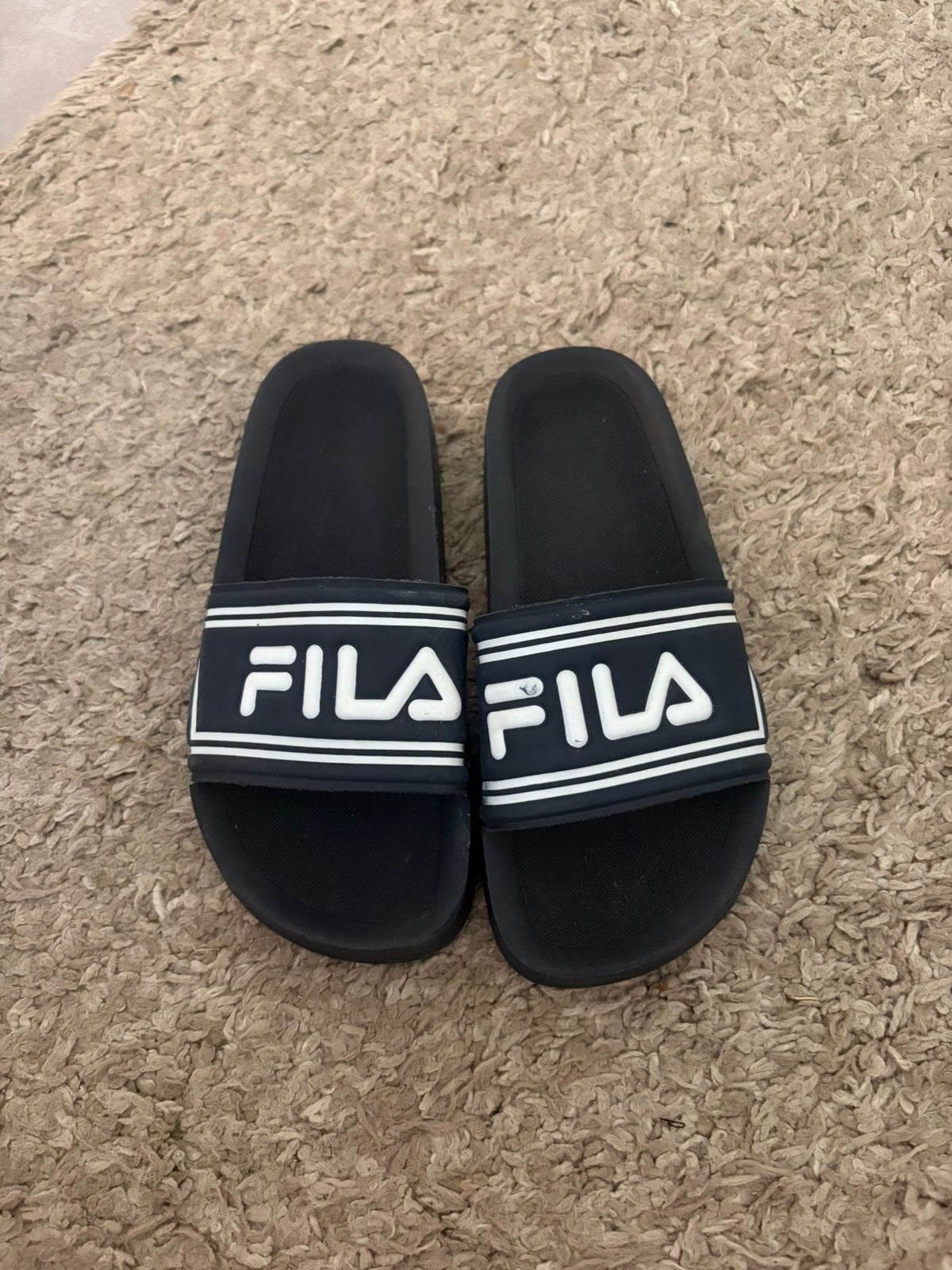 Fila, Ophalen of Verzenden