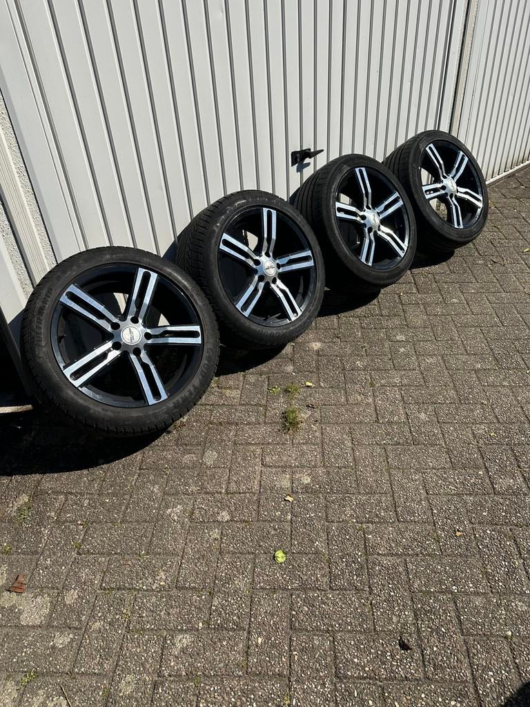 Ope vivaro renault trafic sportvelgen 18 inch met banden, Ophalen of Verzenden, Gebruikt