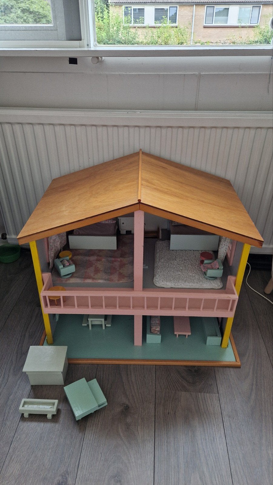 Houten Poppenhuis met Meubels, Kinderen en Baby's, Speelgoed | Poppenhuizen, Ophalen, Gebruikt, Poppenhuis