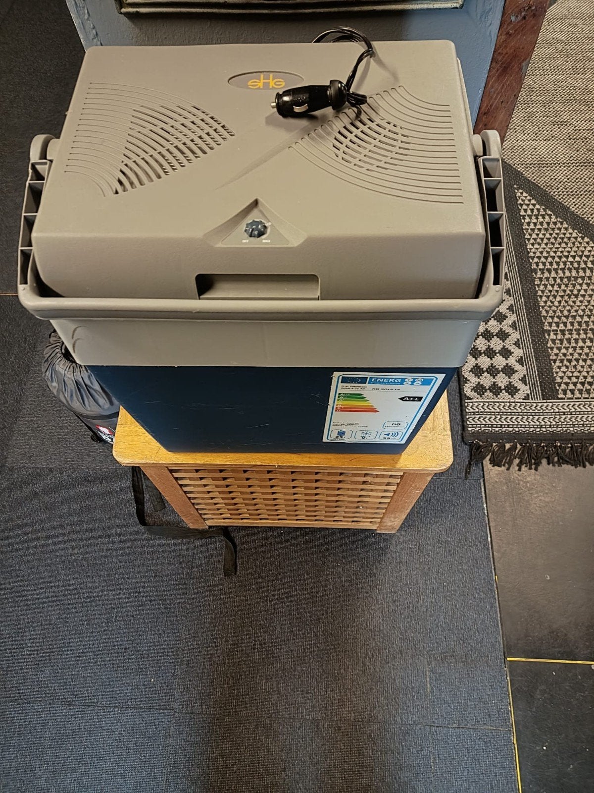 SHG Koelbox KB 2013.13 - 29L inhoud, 12V/220V, Ophalen, Gebruikt, Koelbox, Elektrisch