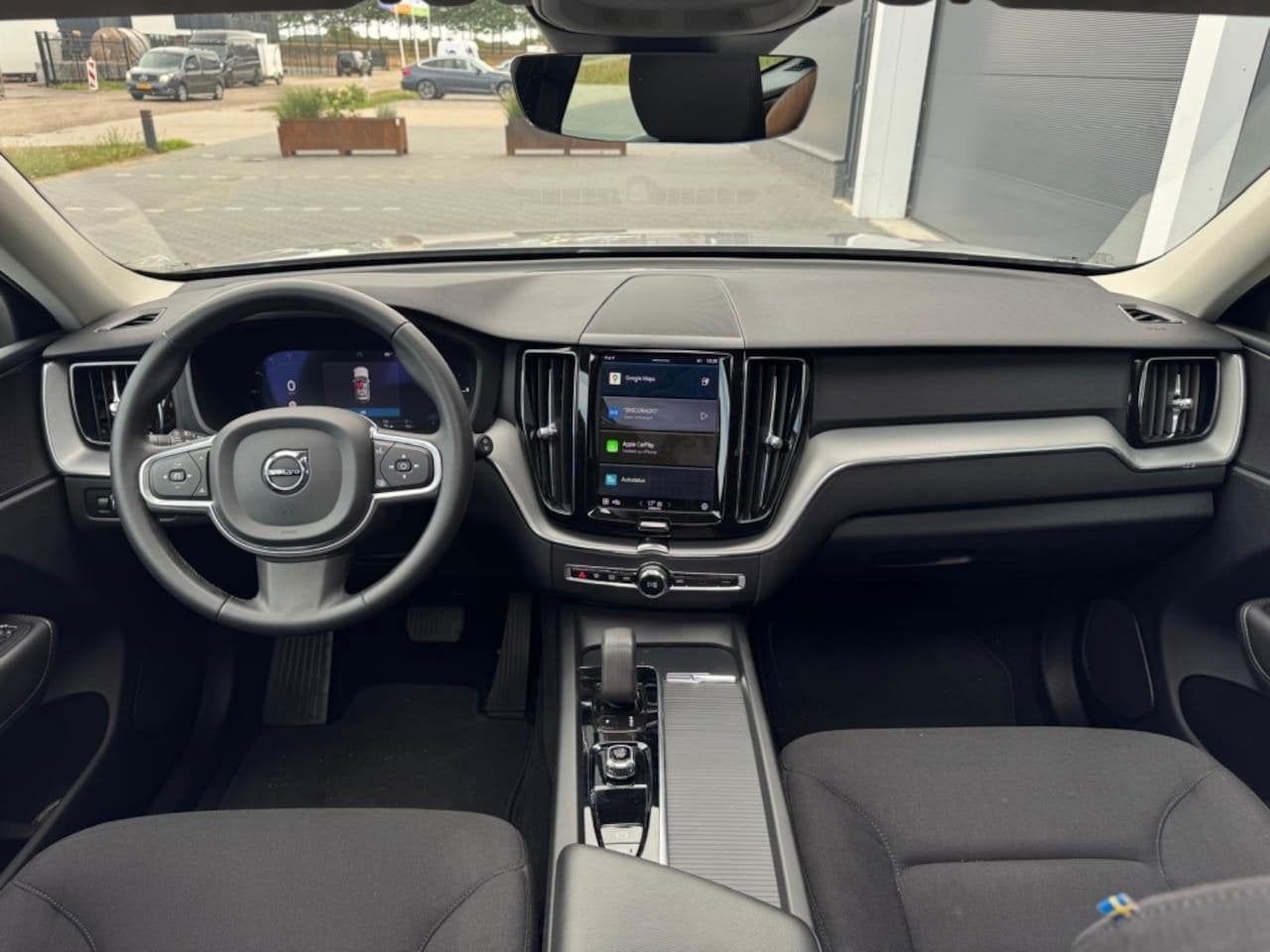 Volvo XC60 2.0 T6 Recharge AWD Inscription | PANO | Carplay, Auto's, Volvo, Automaat, Dealer onderhouden, Stof, Gebruikt