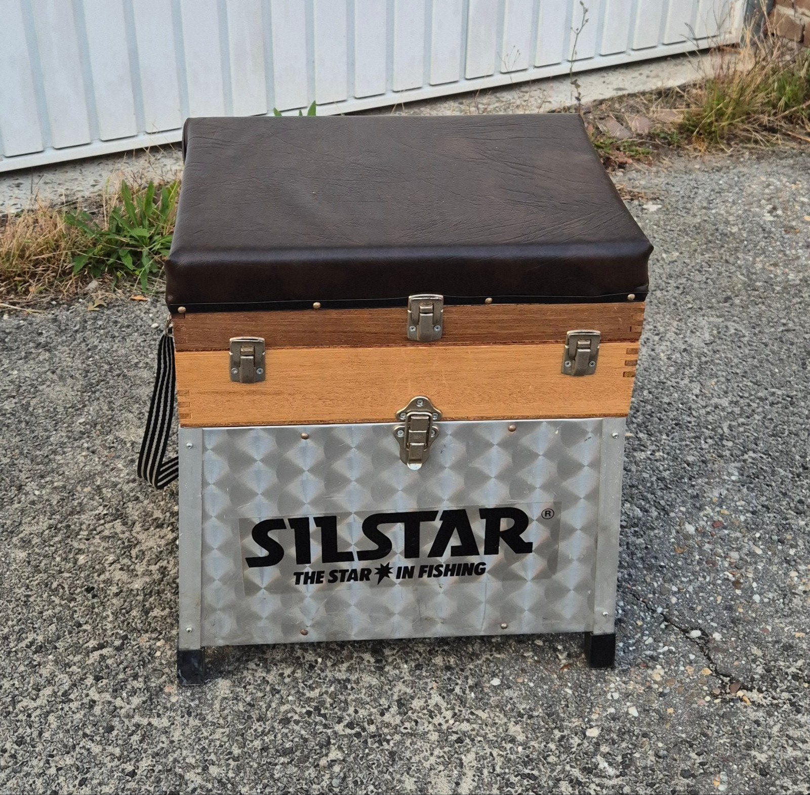 te koop silstar viskoffer/zitkist in nette staat, Watersport en Boten, Ophalen, Gebruikt, Koffer of Tas