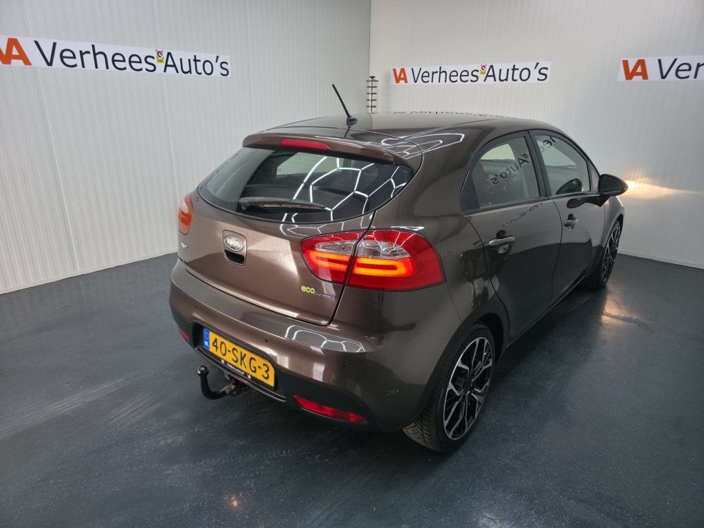 Kia Rio 1.2 CVVT Super Pack, 21 km/l, Euro 5, Verwarmde buitenspiegels, 4 cilinders