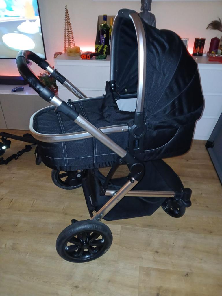 Qute kinderwagen met reiswieg - Zo goed als nieuw, Kinderen en Baby's, Kinderwagens en Combinaties, Ophalen of Verzenden, Zo goed als nieuw
