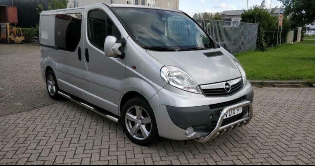 Opel Vivaro Camper 2009 Grijs, Auto's, 1995 cc, 2000 kg, Diesel, Zilver of Grijs