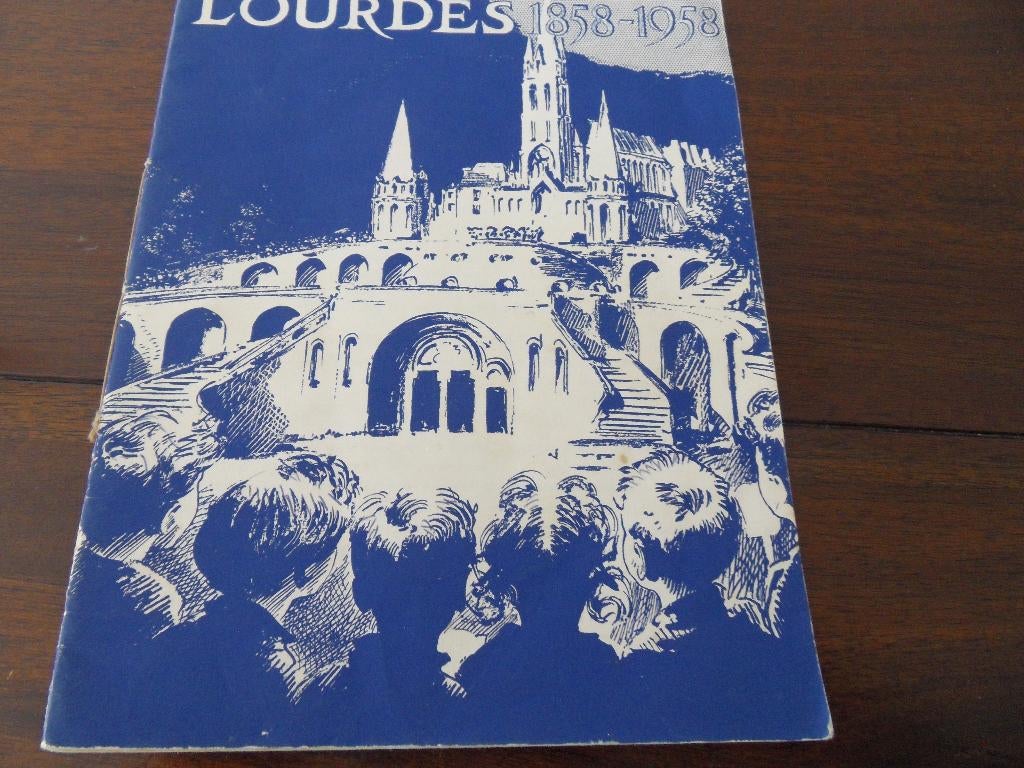 Schrift LOURDES 1858-1958 er zitten onbeschreven bladen bij., Ophalen of Verzenden