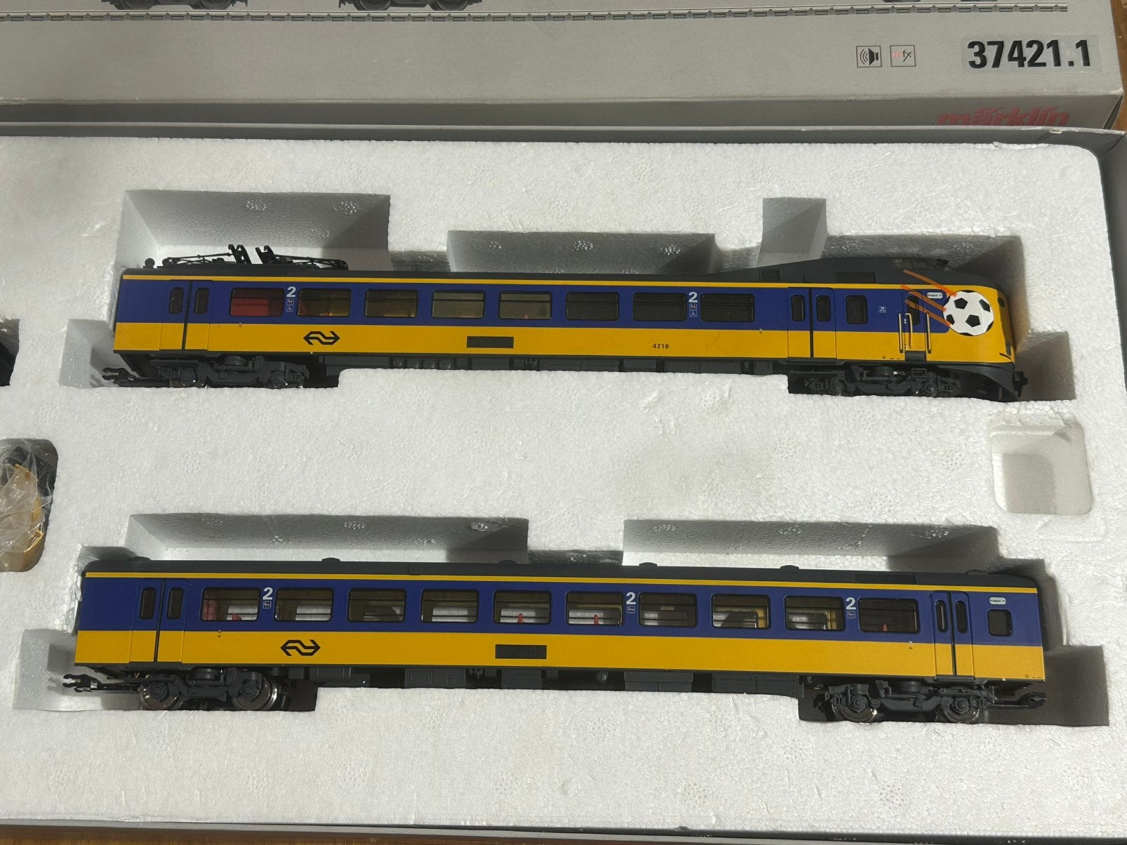 Marklin 37421.1 NS koploper ICM “voetbal editie” zelfzaam, Wisselstroom, Locomotief, -, -