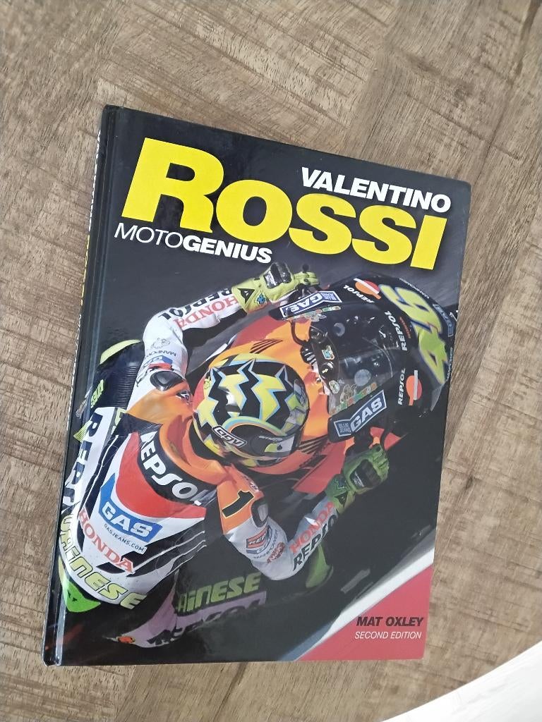 Valentino Rossi boek motogenius. Tt assen, Ophalen of Verzenden, Nieuw, Motoren