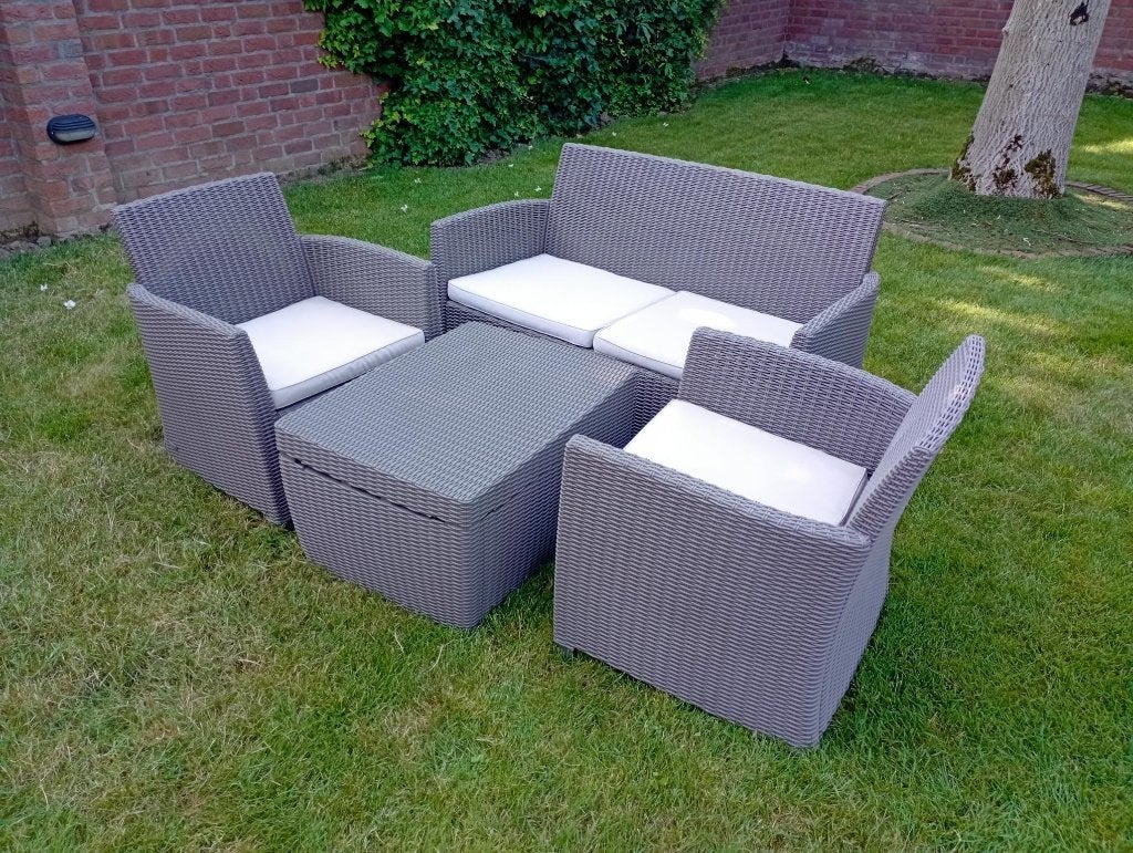 Loungeset, Ophalen, 4 zitplaatsen, Kunststof, Gebruikt