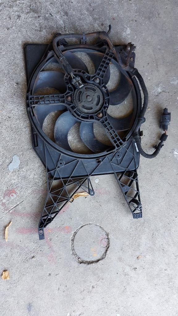 Koelvin vd radiateur Opel Corsa D model, Ophalen of Verzenden