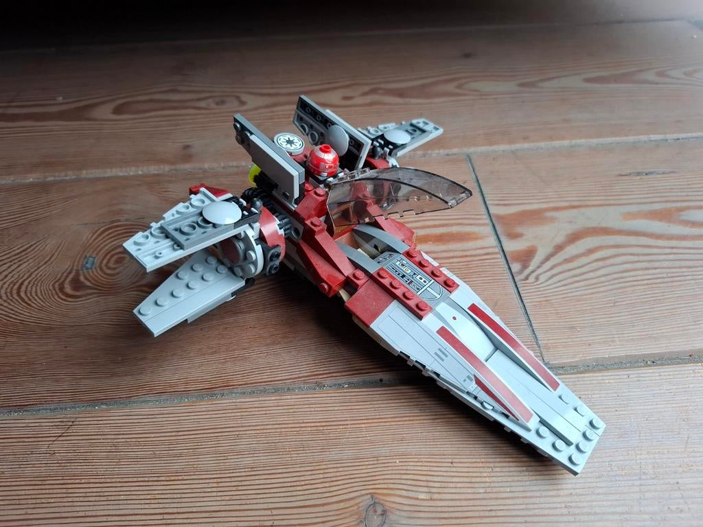 Star wars lego v wing starfighter en Jedi interceptor, Ophalen of Verzenden, Zo goed als nieuw, Complete set, Lego