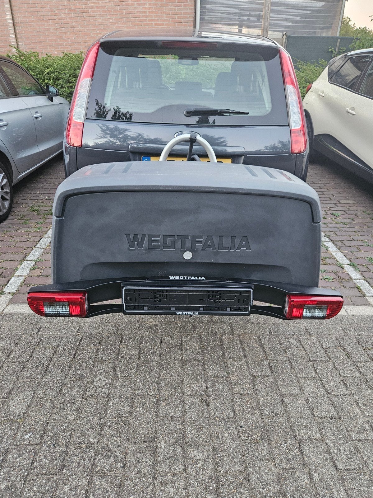 Westfalia fietsendrager met box, Auto diversen, Ophalen, 2 fietsen, Zo goed als nieuw, Trekhaakdrager