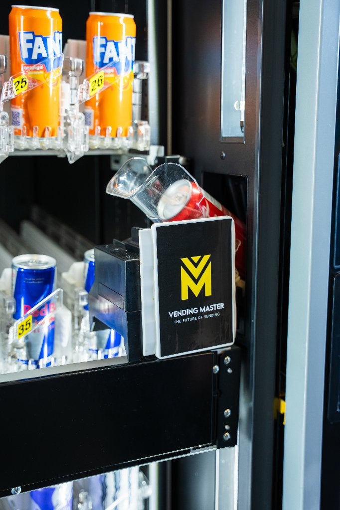 Gratis vending automaat op locatie | Full service, Ophalen, Vending Master, Info@vendingmaster.nl, Zo goed als nieuw