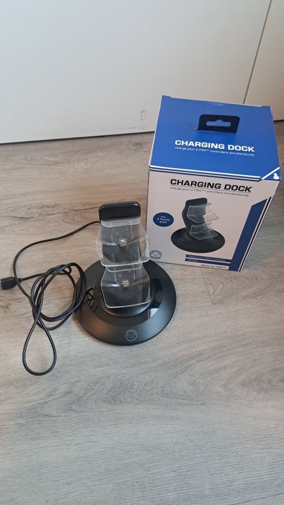 PS4 Dual Charger oplaadstation, Spelcomputers en Games, Spelcomputers | Sony PlayStation Consoles | Accessoires, Ophalen of Verzenden