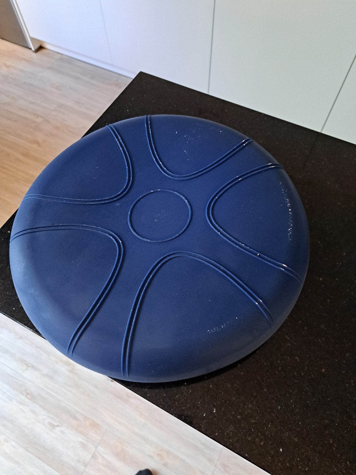 Balanskussen /wiebelkussen - Blauw 33 cm, Ophalen, Gebruikt, Benen, Balansbord