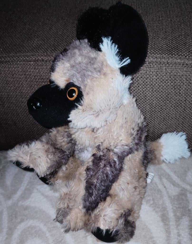 Wilde hond. P.I.A. pluche., Overige merken, Zo goed als nieuw, Wasbaar, Middelgroot (20 tot 80 cm)