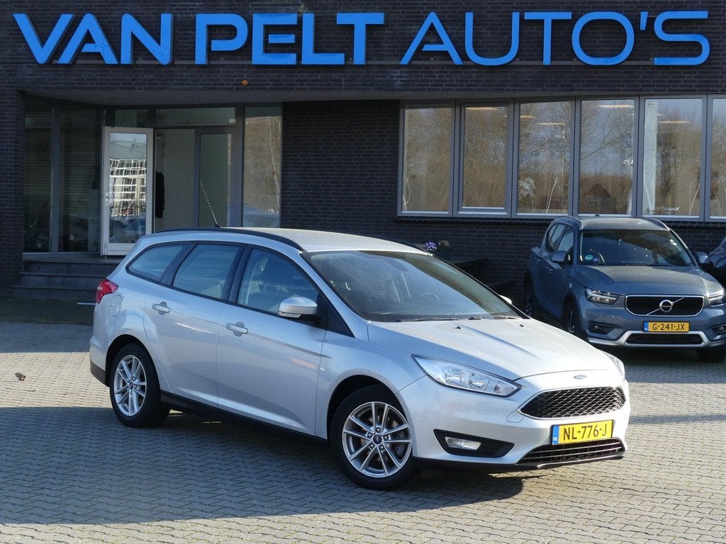 Ford Focus Wagon 1.0 Lease Edition / Carplay / Climate Contr, Gebruikt, Automatische klimaatregeling, Origineel Nederlands, Handgeschakeld