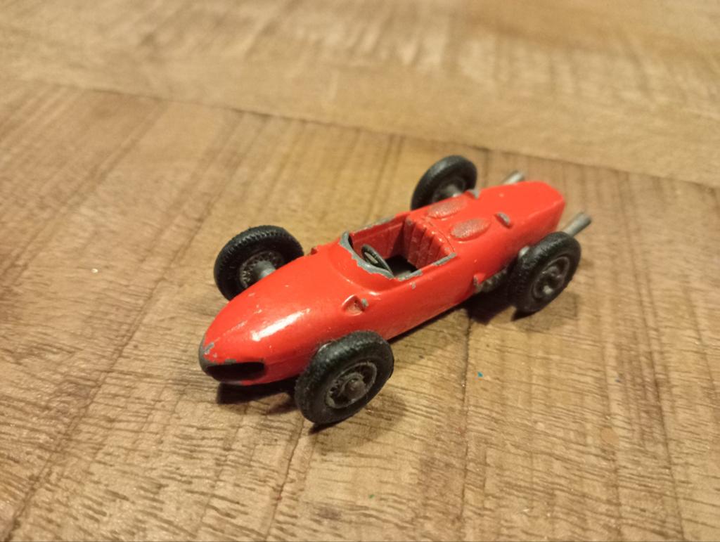 Lesney Ferrari sharknose Formule 1, Ophalen of Verzenden, Gebruikt, Auto