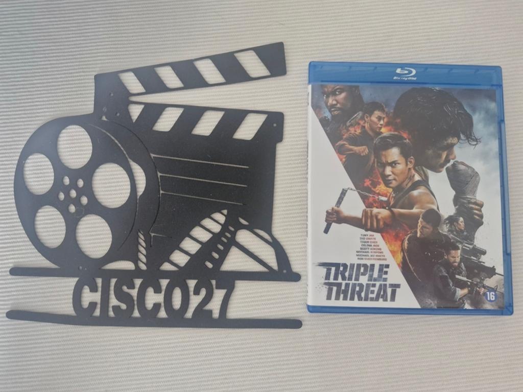 Triple Threat, Ophalen of Verzenden, Zo goed als nieuw, Actie