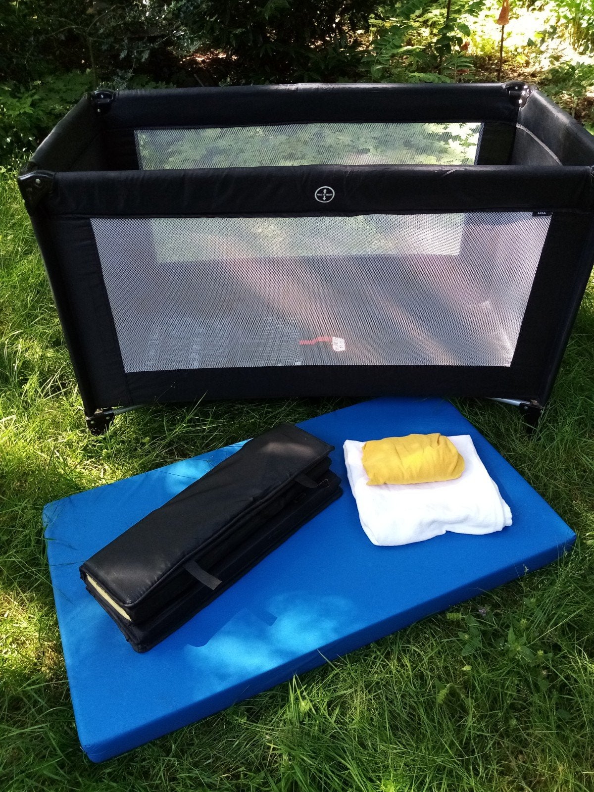 Inklapbaar campingbedje of buitenbox, Kinderen en Baby's, Ophalen, Reisbedje