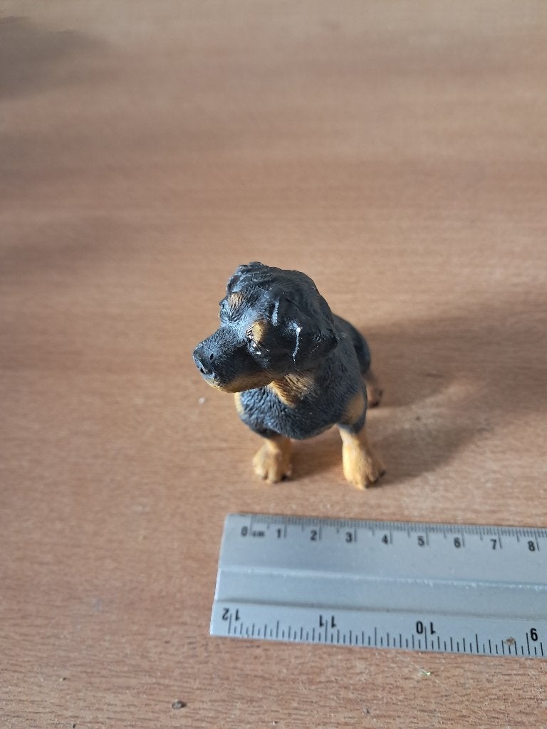 honden beelden leuk mooi beeldje rotweiler, Ophalen of Verzenden, Zo goed als nieuw, Dier
