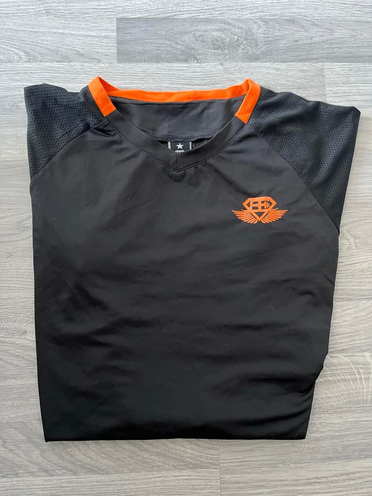 Body Engineers Sportshirt - Zwart/Oranje - Maat XL, Fitness, Zwart, Maat 56/58 (XL), Ophalen of Verzenden