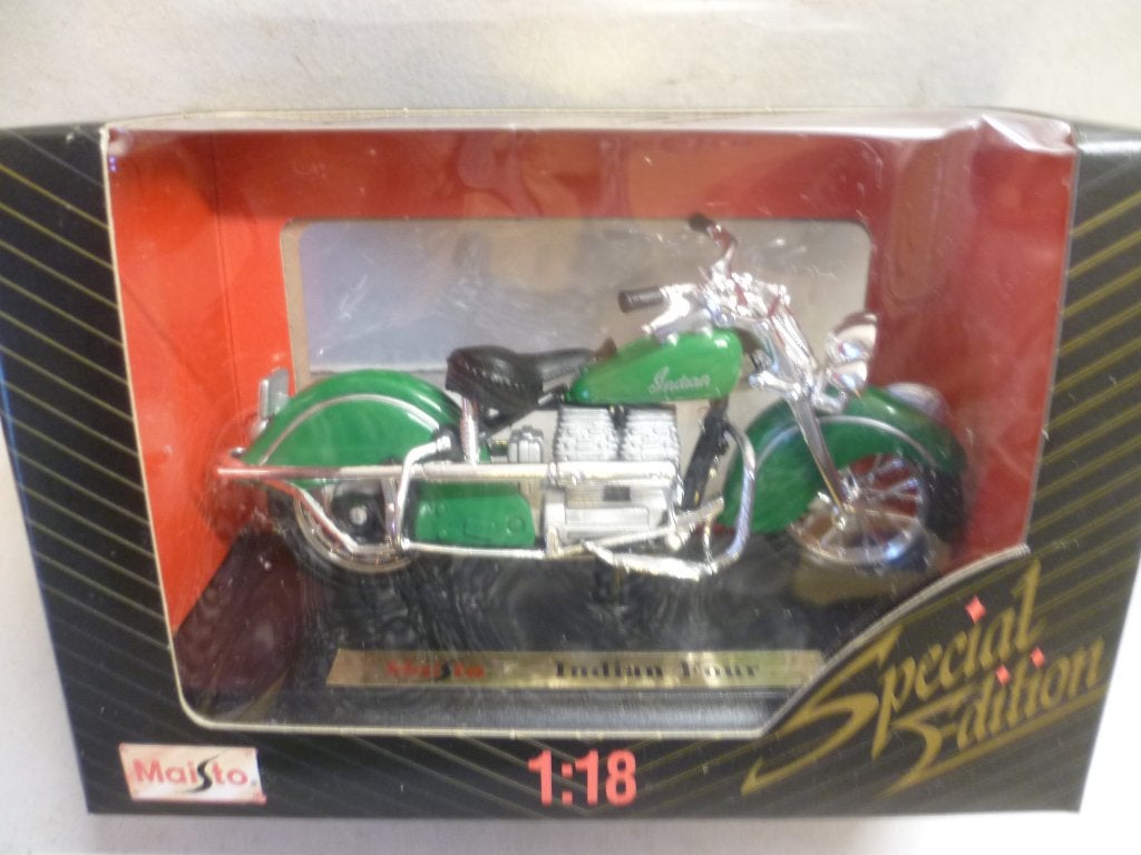Maisto Motor Indian Four groen in doos 1:18 schaalmodel., Hobby en Vrije tijd, Modelauto's | 1:18, Ophalen of Verzenden, Nieuw