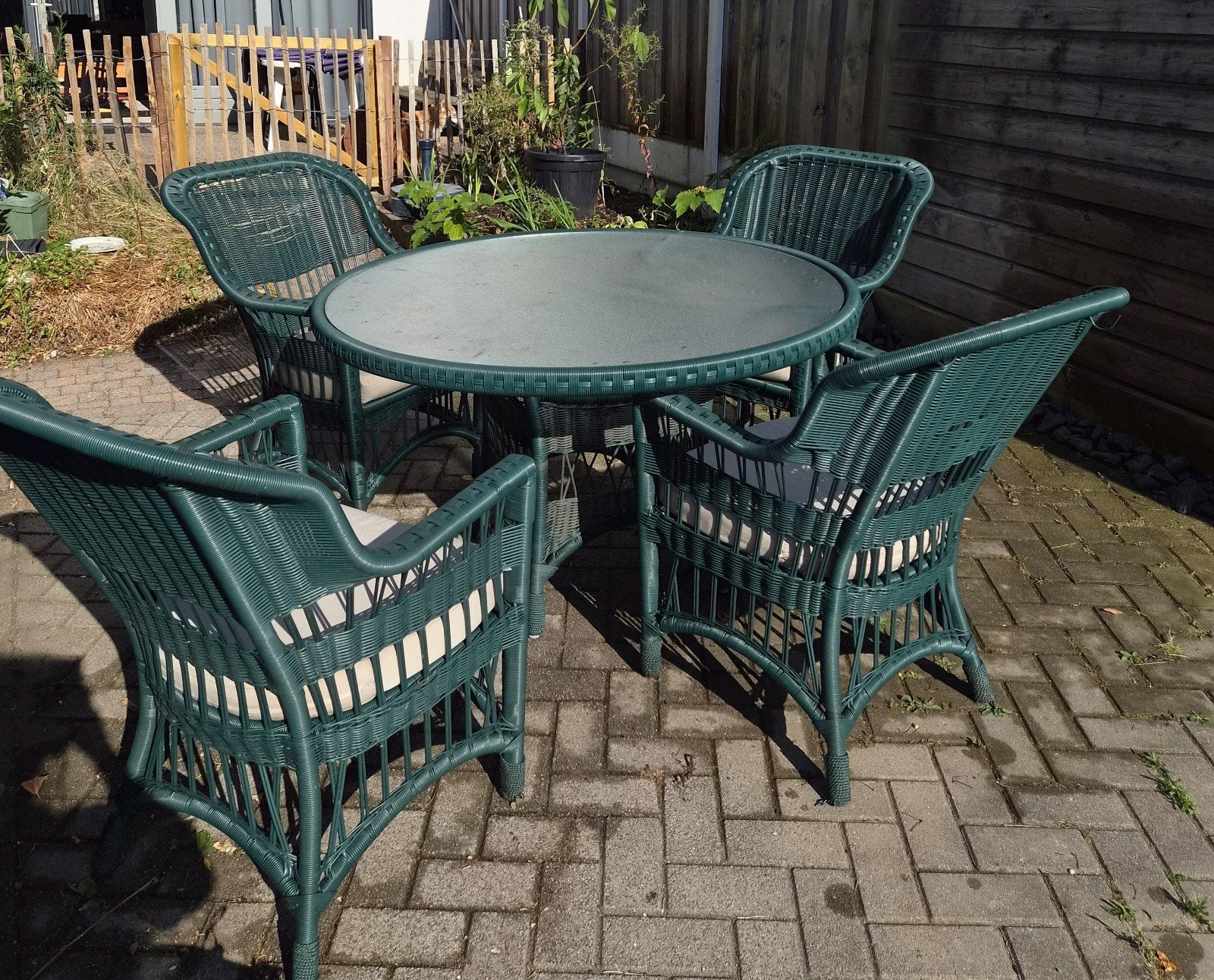 Groene tuinset met glazen tafel en 4 stoelen, Ophalen, Gebruikt, Stoel