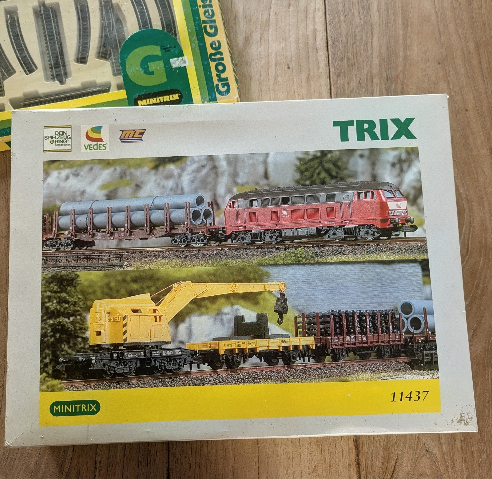 Trix Minitrix Treinset 11437 met Rails en Accessoires, Ophalen, Gelijkstroom, Trix, Gebruikt