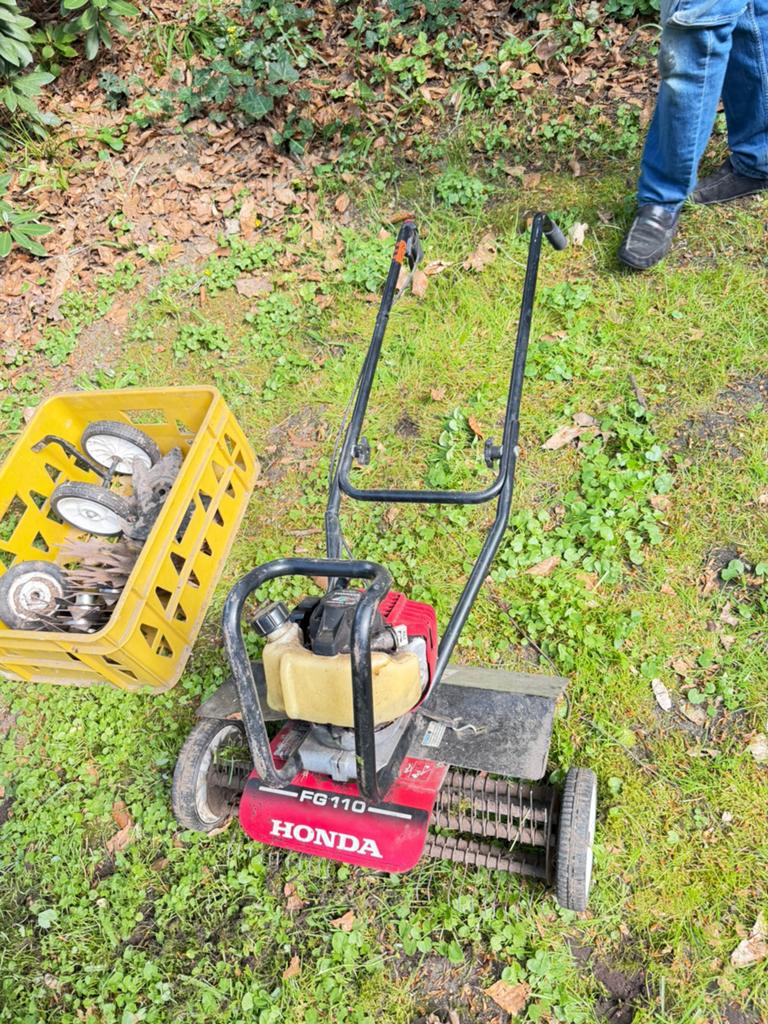 verticuteermachine grondboor cultivator kantensnijder ploeg, Ophalen, Gebruikt, Benzine