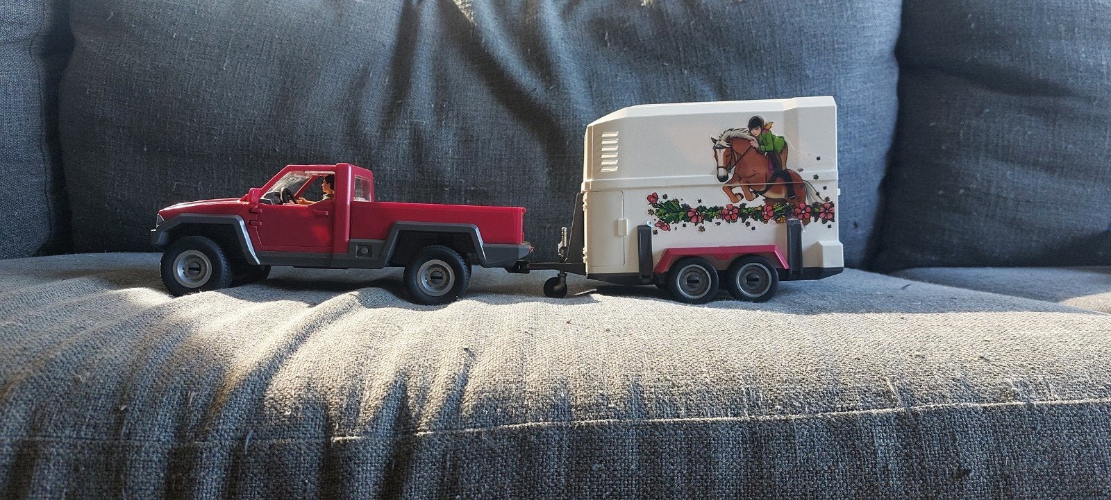Schleich Horse Club pick-up met paardentrailer 42346, Ophalen of Verzenden, Zo goed als nieuw