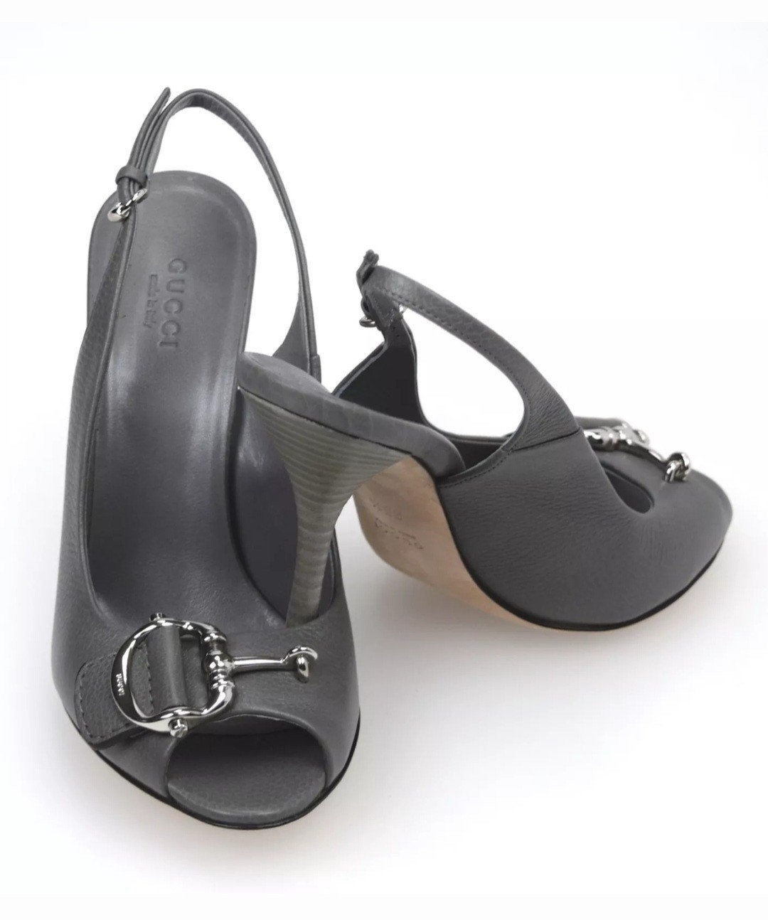 Gucci Horsebit Peep-Toe Slingback Pumps Grijs 36, Kleding | Dames, Schoenen, Pumps, Ophalen of Verzenden, Grijs, Gucci