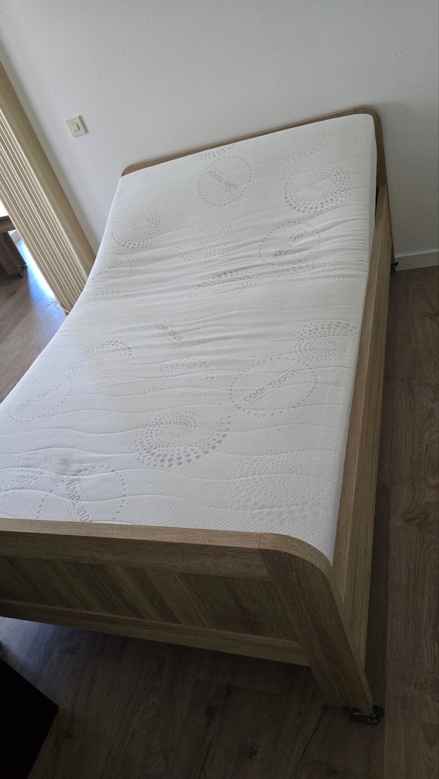 Eenpersoonsbed met matras 120x200, Ophalen, Zo goed als nieuw, 120 cm, 200 cm