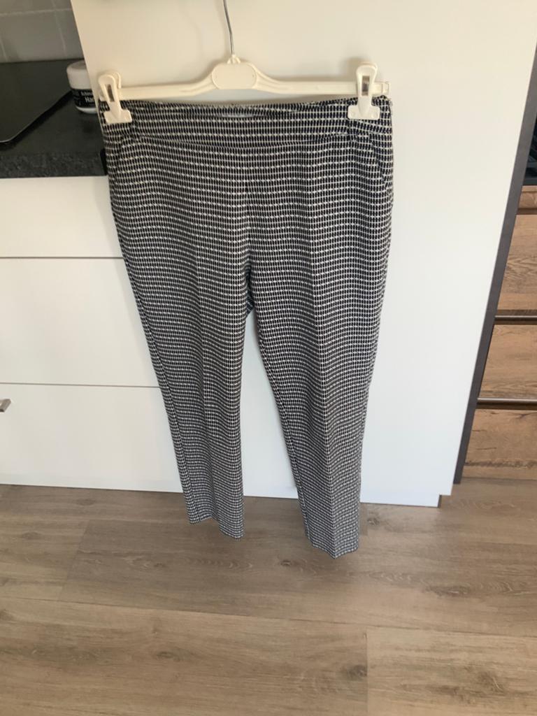 Zwart/witte broek van MORGAN mt 38 heel klein prijsje, Kleding | Dames, Broeken en Pantalons, Maat 38/40 (M), Zwart, Ophalen of Verzenden