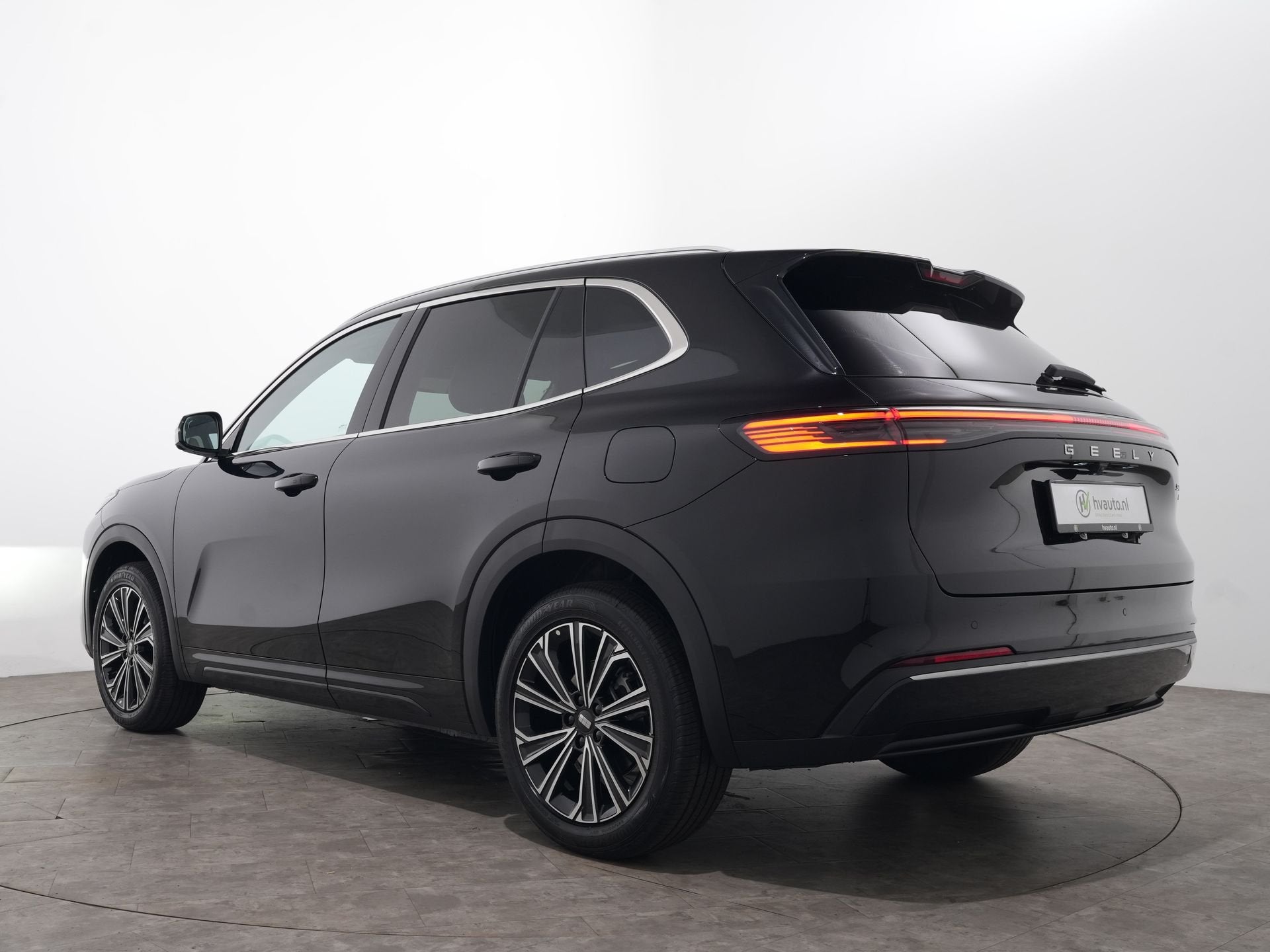 GEELY Starray EM-i 1.5 MAX+ LONG RANGE 29,8 KWH | 136km WLTP, Gebruikt, 4 cilinders, Hybride Elektrisch/Benzine, SUV of Terreinwagen